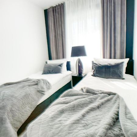 M-Style 02 Apartment Mit Balkon 24H Self-Check-In, Free Parking, Netflix نورنبيرغ المظهر الخارجي الصورة