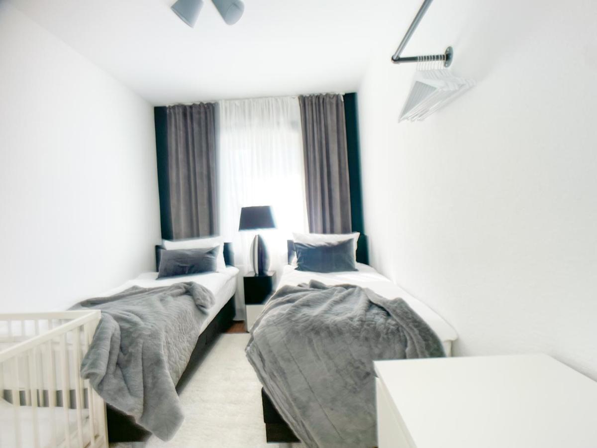 M-Style 02 Apartment Mit Balkon 24H Self-Check-In, Free Parking, Netflix نورنبيرغ المظهر الخارجي الصورة