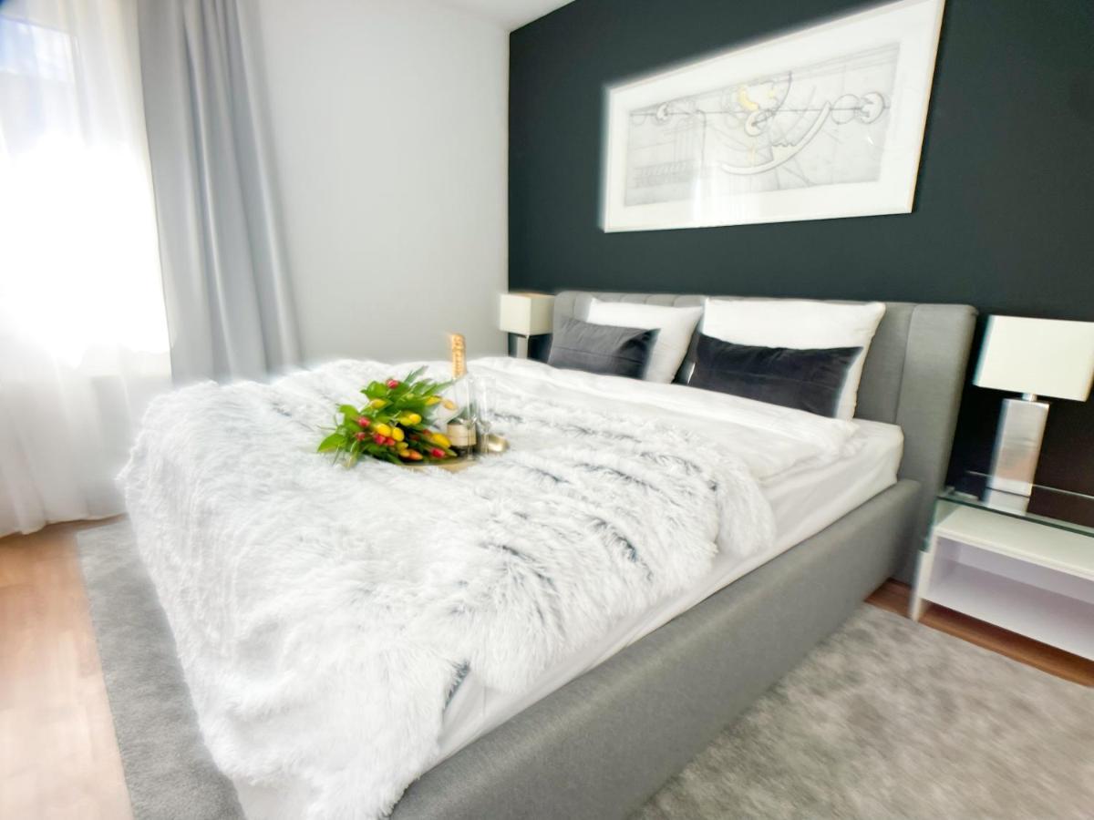 M-Style 02 Apartment Mit Balkon 24H Self-Check-In, Free Parking, Netflix نورنبيرغ المظهر الخارجي الصورة