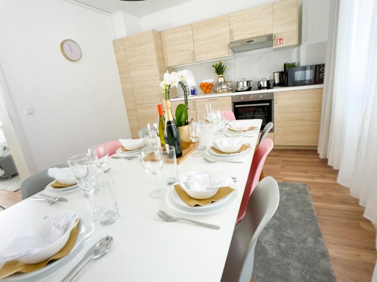 M-Style 02 Apartment Mit Balkon 24H Self-Check-In, Free Parking, Netflix نورنبيرغ المظهر الخارجي الصورة