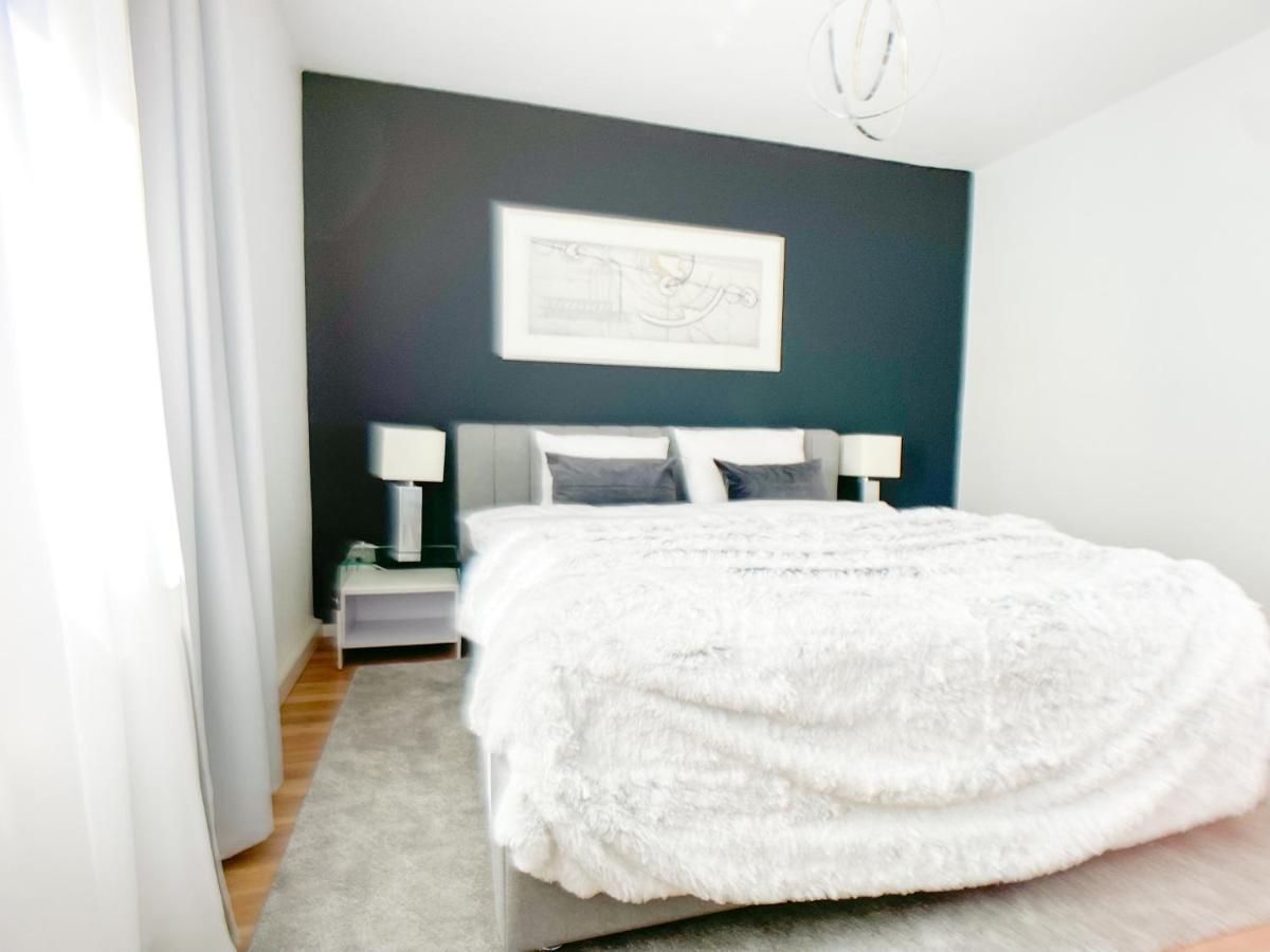 M-Style 02 Apartment Mit Balkon 24H Self-Check-In, Free Parking, Netflix نورنبيرغ المظهر الخارجي الصورة